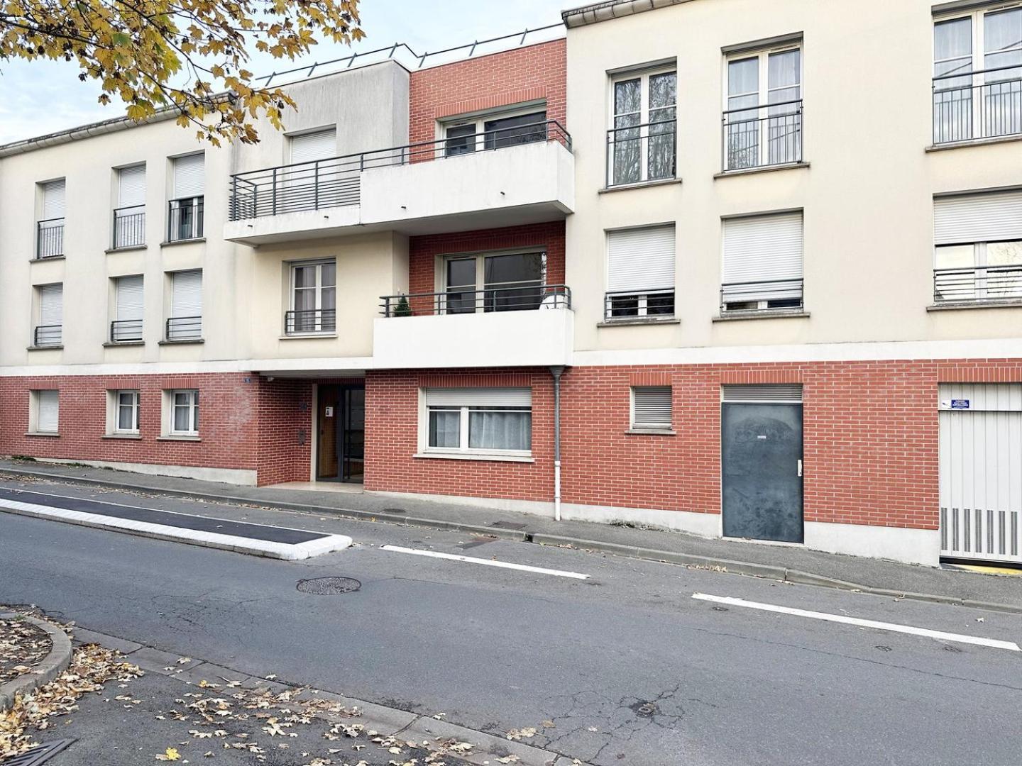 C Le 15 - Studio Cosy Avec Parking Chartres Kültér fotó